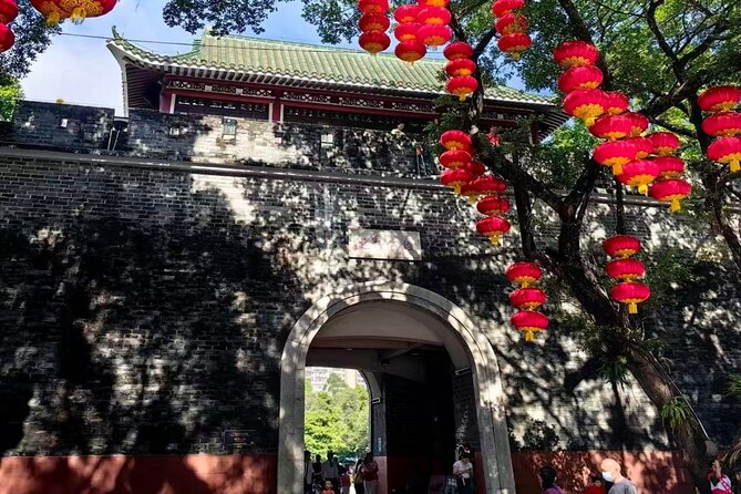 Guangzhou Private Tour of Canton Tower and Pearl River Cruise - Shamian Island’s colonial-era streets