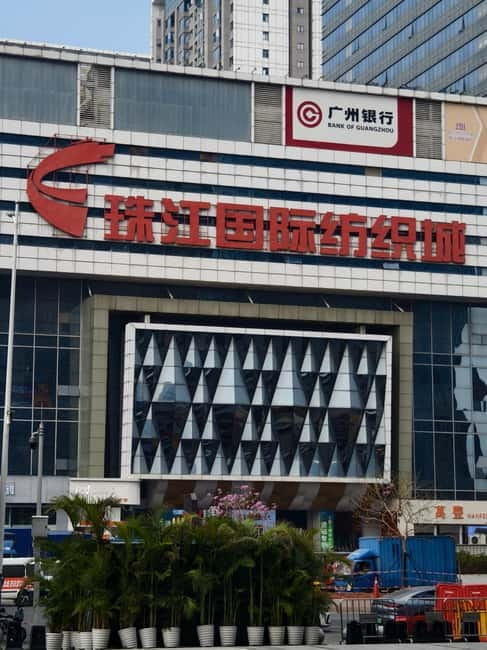Guangzhou: Textile Hub and Garment Factory Half-day Tour - Walking, noise, and practical limits
