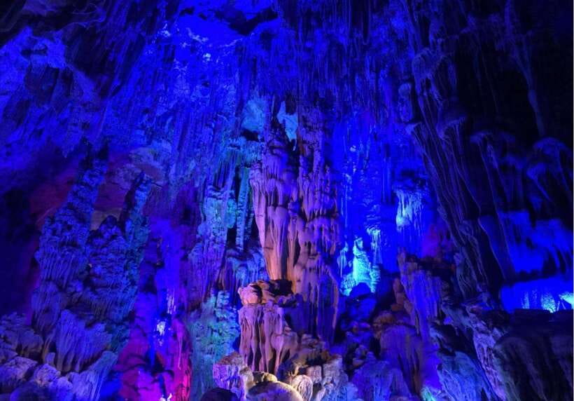 Guilin: Elephant Trunk Hill, Reed Flute Cave & Daxu Old Town - Yunfeng Temple, a quieter historical pause