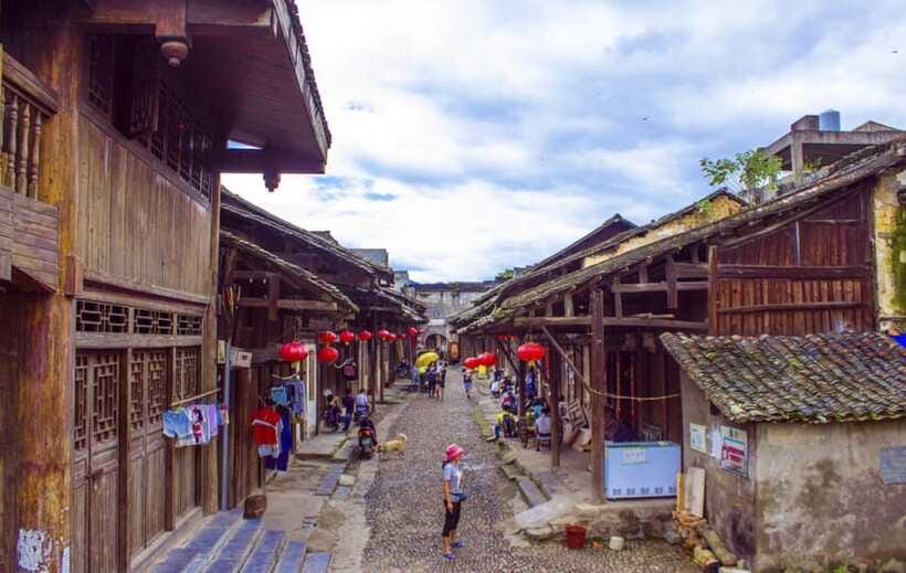 Guilin: Elephant Trunk Hill, Reed Flute Cave & Daxu Old Town - What the private format adds to the day