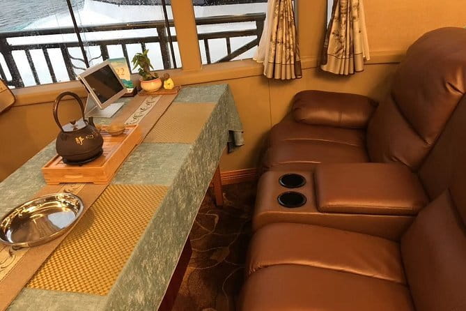 Gullin: Li River Cruise with Pickup and Yangshuo - Choosing between the 3-star and 4-star boats
