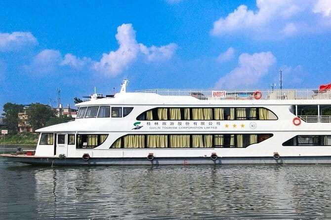 Gullin: Li River Cruise with Pickup and Yangshuo - Lunch, seating, and comfort on board