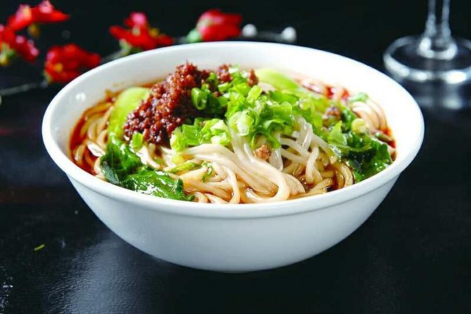 Half-day Dandan Noodles Cooking Class with a Local Market Visit - Stop 1: Chilli Cool’s local spice market