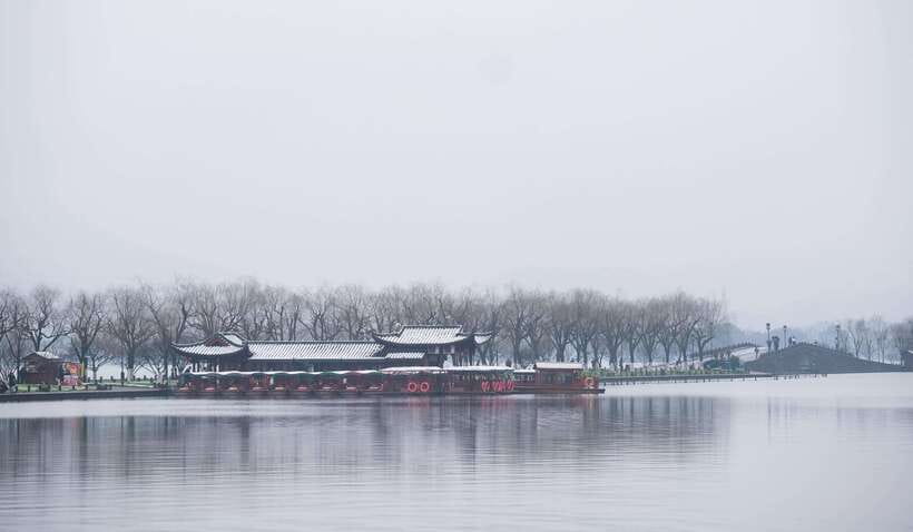 Hangzhou:Luxury West Lake Cruise+Santan Yinyue Island Ticket - Why the West Lake boat ride is worth your time