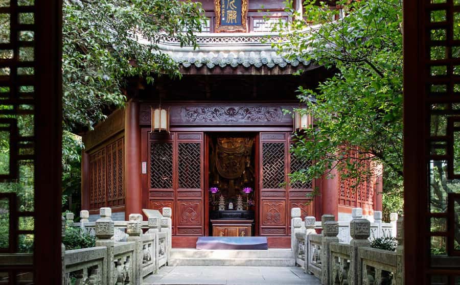 Hangzhou: Private Customized Tour of City's Top Sights - Timing, transport, and the pace of the day