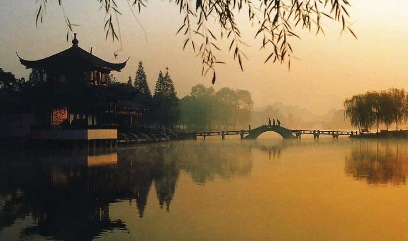 Hangzhou Private Day Trip by Bullet Train from Shanghai - The bullet train ride to Hangzhou