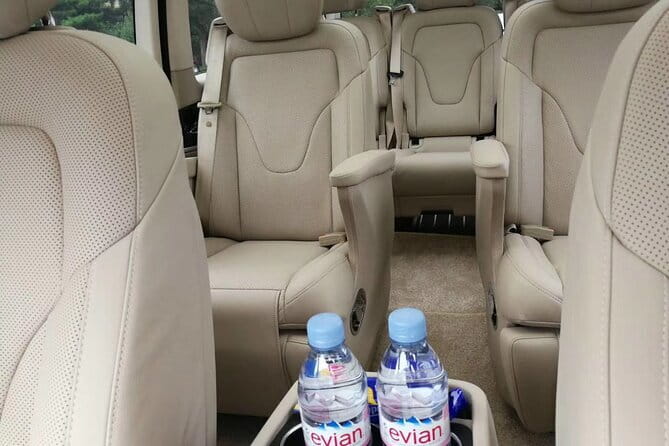 Hong Kong Airport Chauffeur Service, Hong Kong Airport Transfer - The ride to your downtown hotel