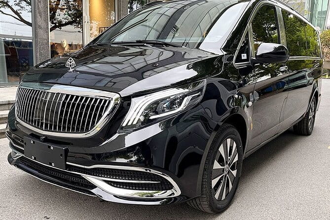 Hong Kong Airport Chauffeur Service, Hong Kong Airport Transfer - Returning from the hotel to the airport