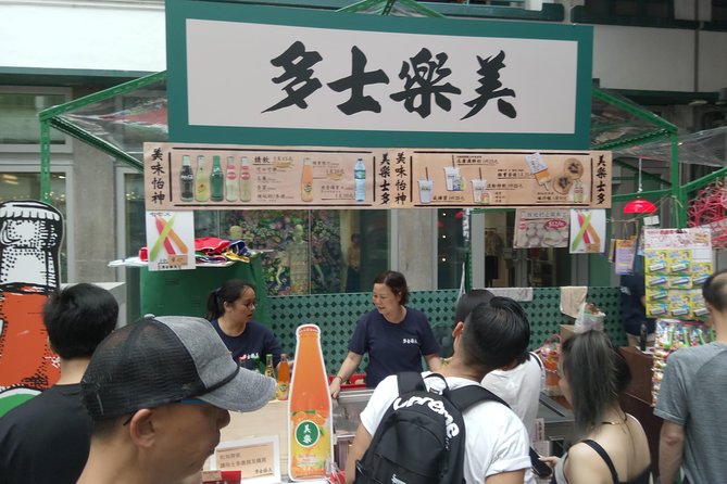 Hong Kong Cantonese Culinary Private Walking Tour - Temple Street and the final food stops