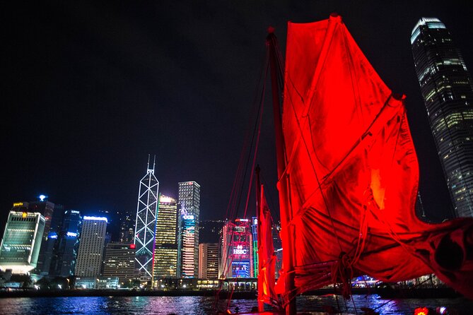 Hong Kong: Dukling , Antique Boat Tour in Victoria Harbour - What the 45-minute Victoria Harbour route shows you