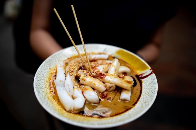 Hong Kong Food Tour: Sham Shui Po District - What the walking route adds
