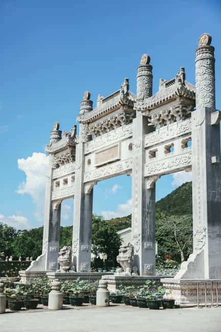 Hong Kong: Lantau Private Coach, Tai O & Big Buddha Tour - Po Lin Monastery and the quieter side of the visit