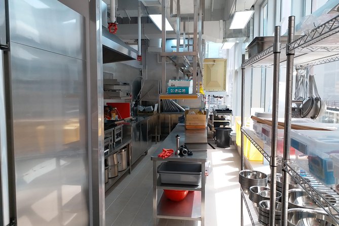 Hong Kong Market Walking Tour & Chinese Cooking Class - Who will get the most from this experience