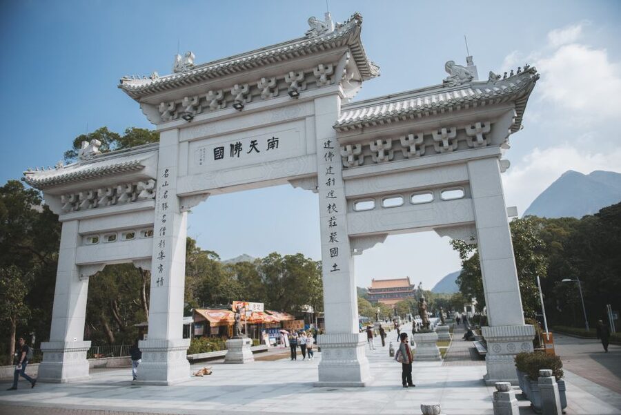 Hong Kong: Ngong Ping 360 Cable Car, Tai O & Big Buddha Tour - What the $67 price really buys you