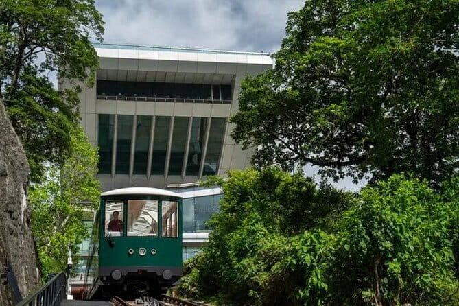 Hong Kong Peak Tram and Sky Terrace 428 Tickets (Optional) - Queues can change the character of the visit