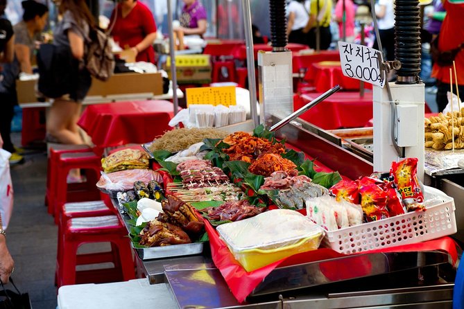 Hong Kong Private & Personalized Street Food Tour with a Local - What the private format does well