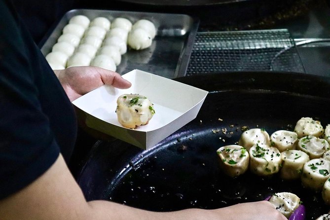 Hong Kong's Tin Hau Hidden Eats Food Tour with 7+ Local Tastings - Tin Hau Temple gives the meal a sense of place