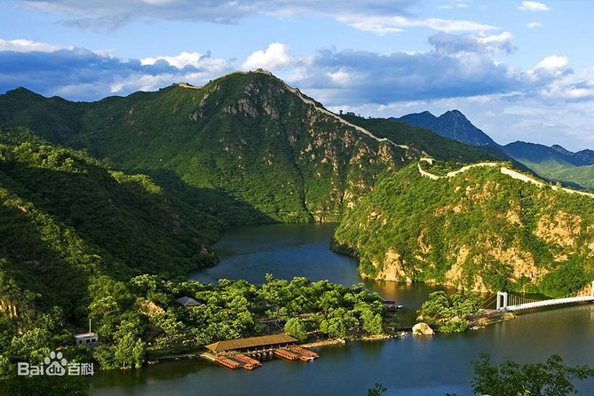 Huanghuacheng Lakeside Great Wall Private Day Tour - Why Huanghuacheng feels different from Beijing’s famous wall sections