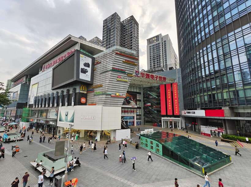 Huaqiangbei Insider Tour: Explore Shenzhen’s Tech Wonderland - A look at Shenzhen’s future, from robot taxis to drone delivery
