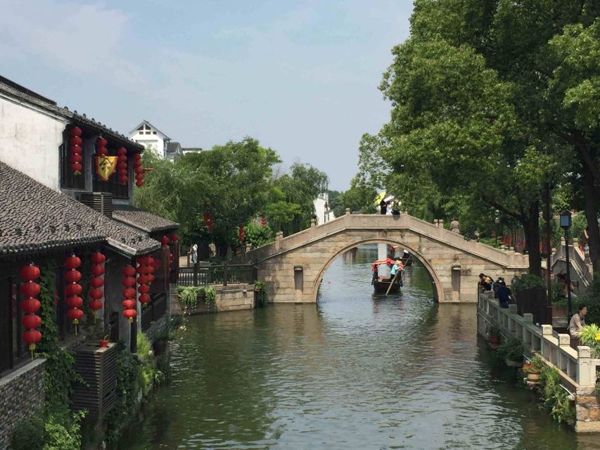 Immerse in Suzhou & Tongli: Private Day Trip - Tongli canals, old houses, and a slower rhythm