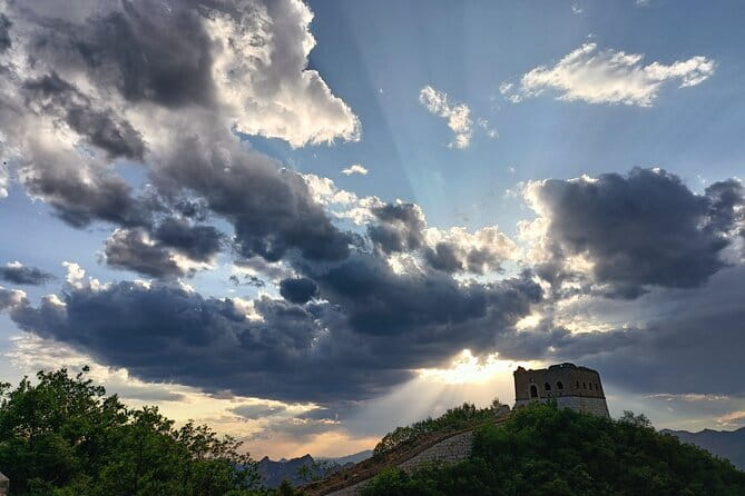 Jiankou Great Wall private guided day tour in English - Reaching the trailhead at noon