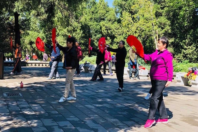 Jingshan Park Tour - Stop Five: Nanluoguxiang and the Final Hutong Walk