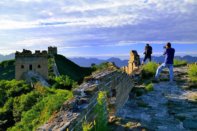 Jinshanling Great Wall Day Trip: Transfer or Guided Service - Why Jinshanling is worth the long ride from Beijing