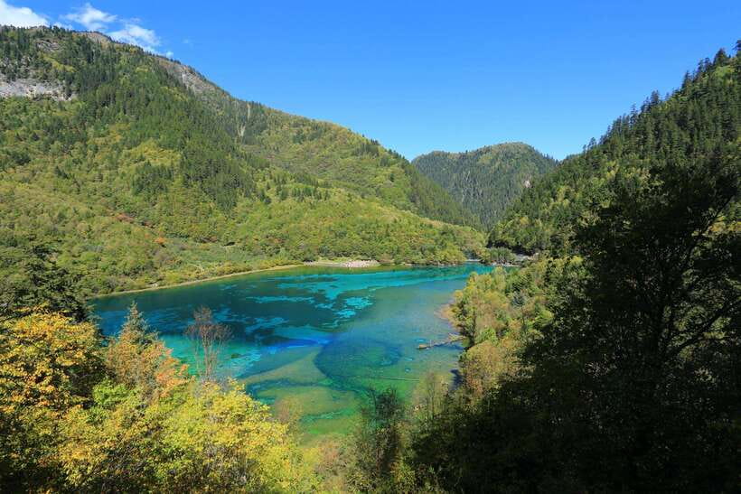 Jiuzhai Valley National Park:Visit Colorful Fairy Tale World - The first 3.5 hours: lakes, paths, and waterfalls