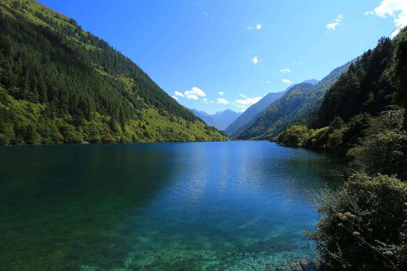 Jiuzhai Valley National Park:Visit Colorful Fairy Tale World - Starting at the visitor center