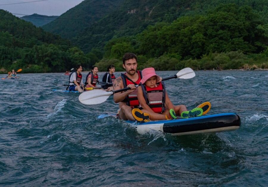 Kayaking tour with Local Guide( dry suit for winter) - The scenery feels quiet rather than staged