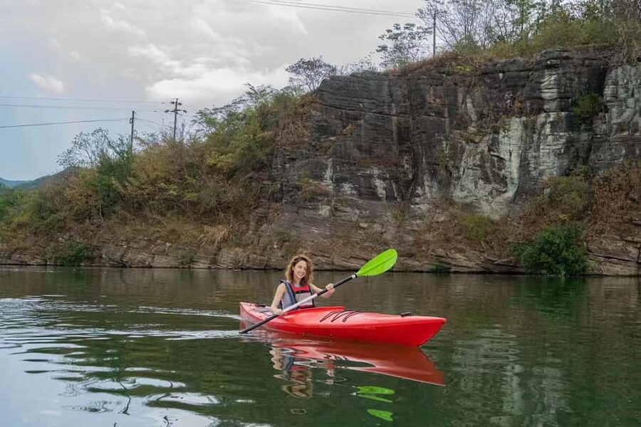 Kayaking tour with Local Guide( dry suit for winter) - What is included for the $52 price