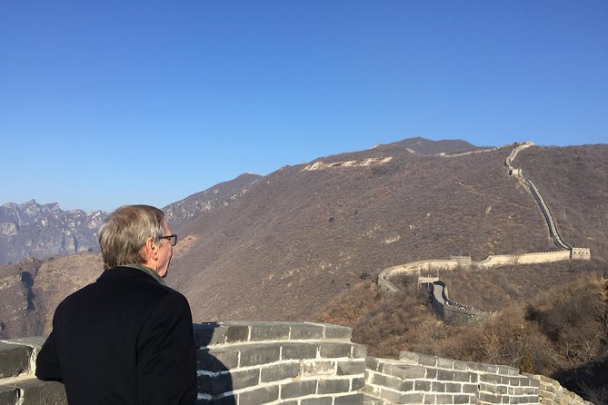 Layover Private Tour to Mutianyu Great Wall from Capital Airport ( PEK) - Meeting your guide after immigration at PEK