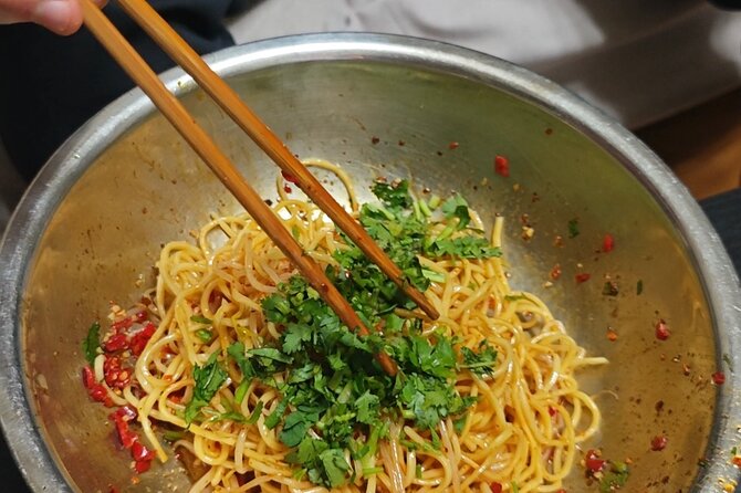 Learn cold noodle and wolf-teeth potato at local home - The chili oil lesson adds real value
