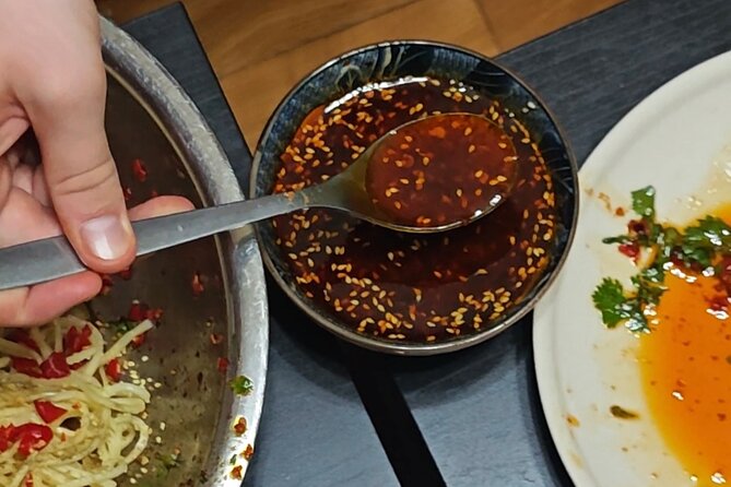 Learn cold noodle and wolf-teeth potato at local home - Meeting Karen near Zhongxin Road
