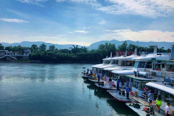 Li River Cruise Ticket Booking (E-ticket & Seat Reservation) - Reaching Yangshuo and finding West Street