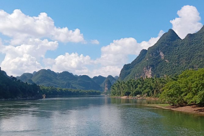 Li River Cruise ticket from Guilin to Yangshuo with pickup - Lunch on the water