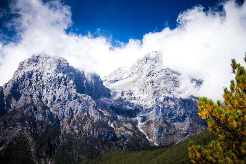 Lijiang: Jade Dragon Snow Mountain and Blue Moon Valley Tour - Key points at a glance