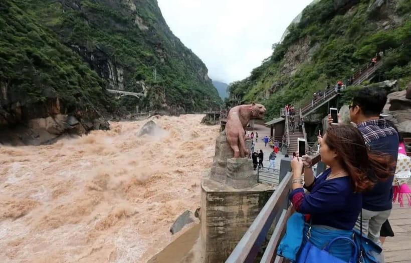 Lijiang: Tiger Leaping Gorge with Lijiang Private Tour - Key points to know before booking