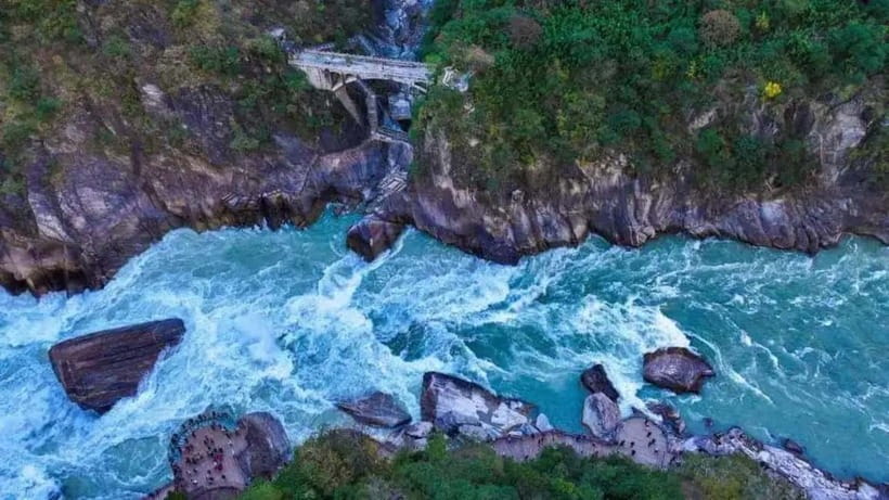 Lijiang to Shangri-La HuXiang Road Private Scenic Tour - Niru Village and the human side of Shangri-La