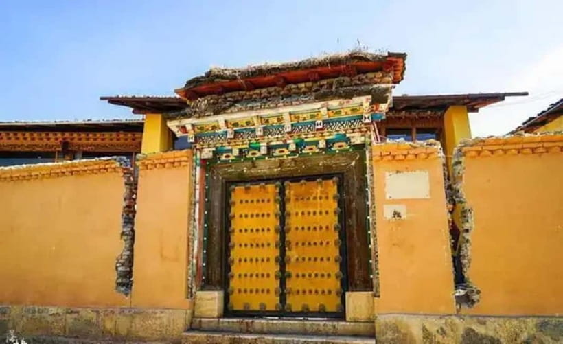 Lijiang to Shangri-La HuXiang Road Private Scenic Tour - Should you book the Lijiang to Shangri-La tour?