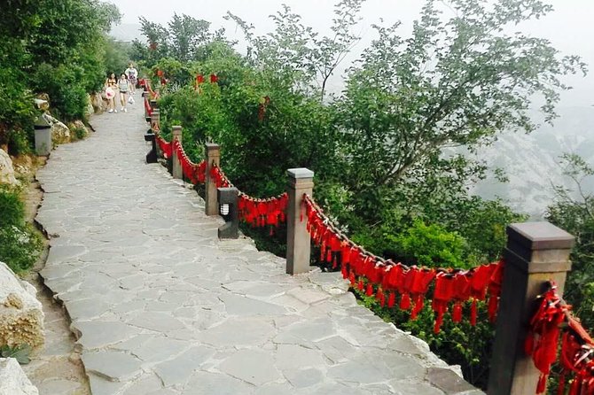 Lock Your Love on Simatai Great Wall with Gubei Water Town Visit and Cable Car Ride - Reaching Simatai by ferry and cable car