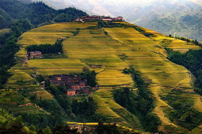 Longsheng Ethnic Minority & Rice Terraces Full-Day Tour - The Yao village, costumes, and the tourist question