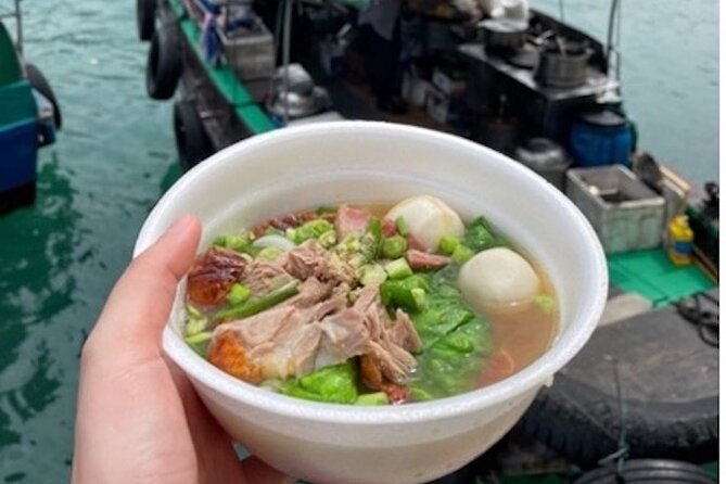 Lunar New Year Preparation Group Tour - Hong Kong Island - Des Voeux Road West and the New Year shopping list
