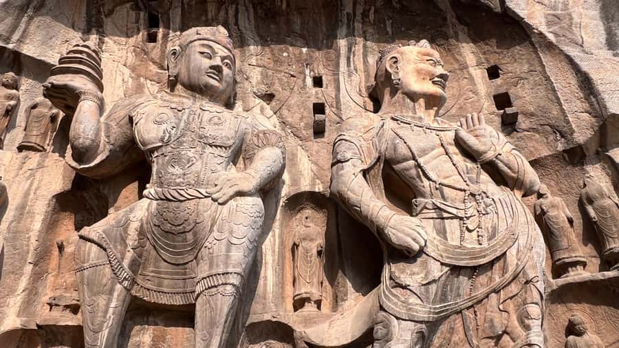 Luoyang: Day tour from Xian or LuoYang with tickets options - Why Longmen Grottoes is the tour’s strongest opening