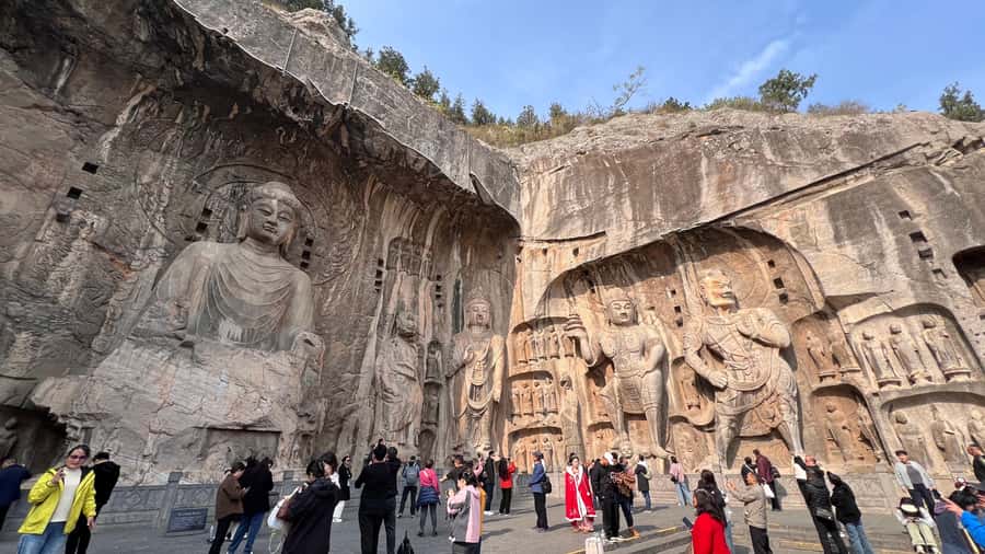 Luoyang: Day tour from Xian or LuoYang with tickets options - Choosing Xi’an or Luoyang as your base