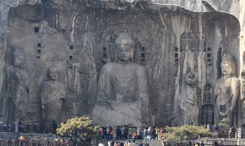 Luoyang: Longmen Grottoes Entry Ticket Only Option - The walking, stairs, and accessibility issue