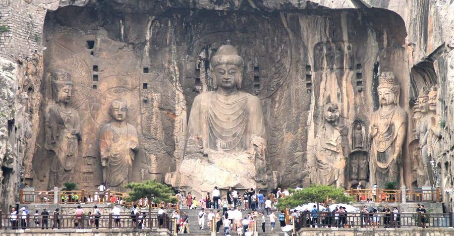 Luoyang Private Day Tour to Shaolin Temple&Longmen Grottoes - Shaolin Kung Fu on stage