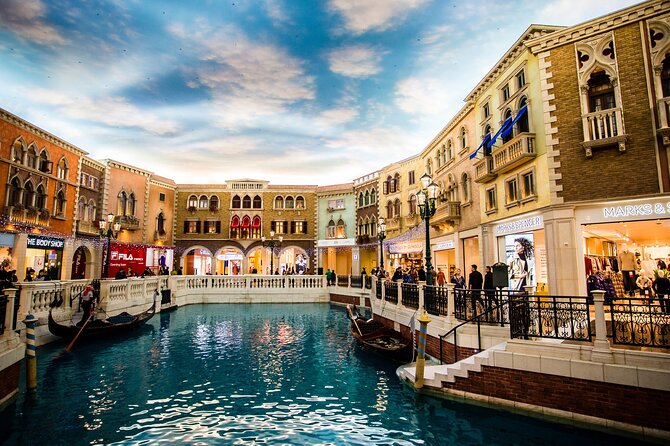 Macau Highlights & Culture Day Trip from Hong Kong with Pickup - Guide quality and group size