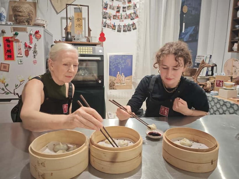 Make Soup Dumpling: Vegan or Pork in Shanghai Shikumen - Inside the Shikumen lane-house kitchen