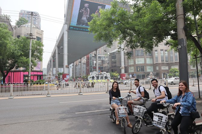 Modern Beijing Discovery by Bike - Beijing by bike, from hutong lanes to glass towers